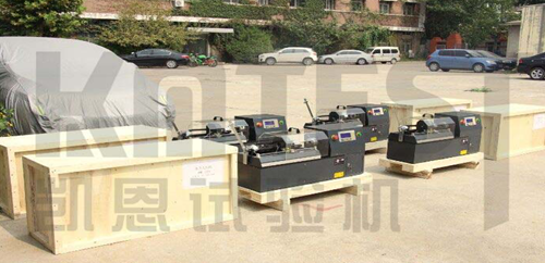 凱恩扭轉(zhuǎn)試驗機發(fā)貨裝箱照片